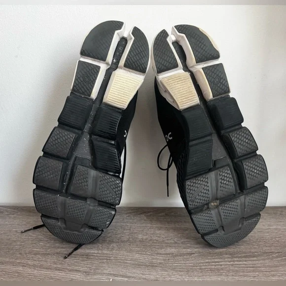 On Running Men's Cloudflyer Size 14 Black White Wide - 51.99067 - Picture 11 of 11